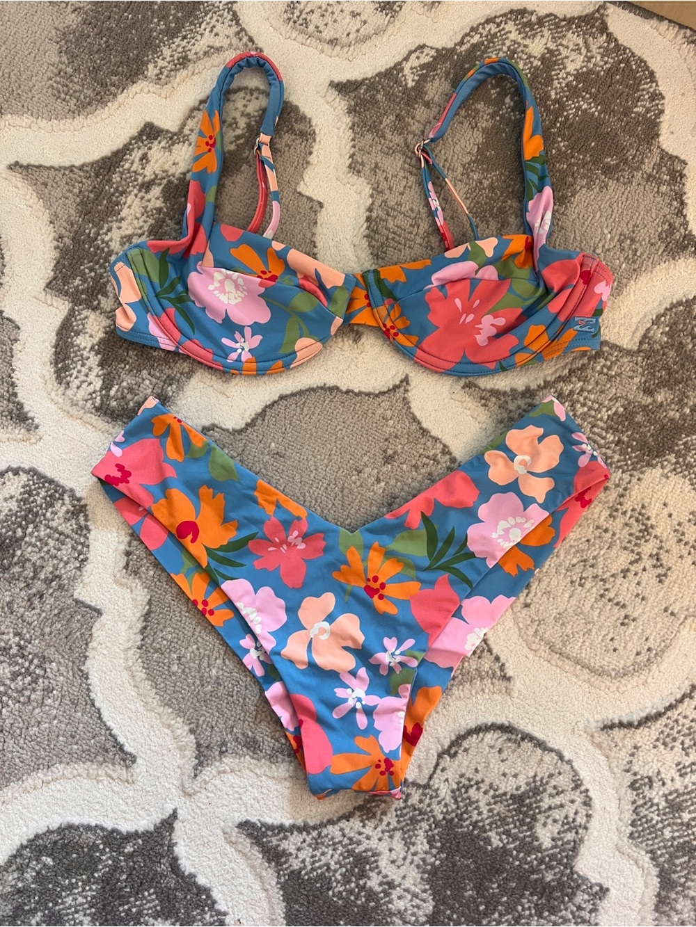Billabong Floral Underwire Bikini Set